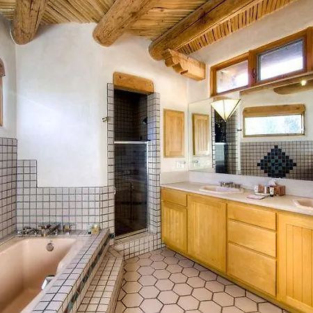 Luces De La Ciudad Four-bedroom Holiday Holiday home Santa Fe