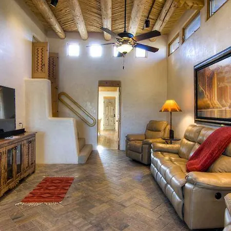 Luces De La Ciudad Four-bedroom Holiday Holiday home