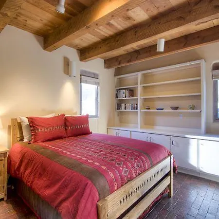 Luces De La Ciudad Four-bedroom Holiday Holiday home *